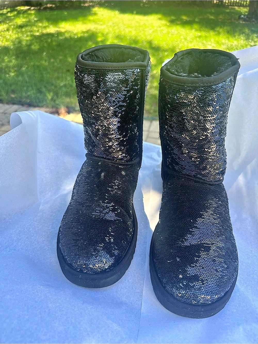 UGG Classic Short Sparkles Sequin Winter Boots Black US 8